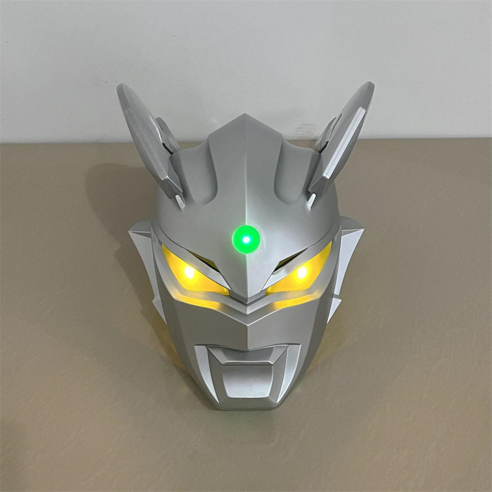 ウルトラマンゼロ 発光ヘルメット