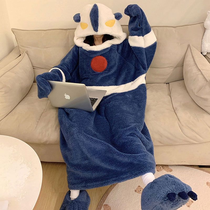 ウルトラマン　パジャマ 冬ルームウエアー　着ぐるみ　男女兼可　かわいい
