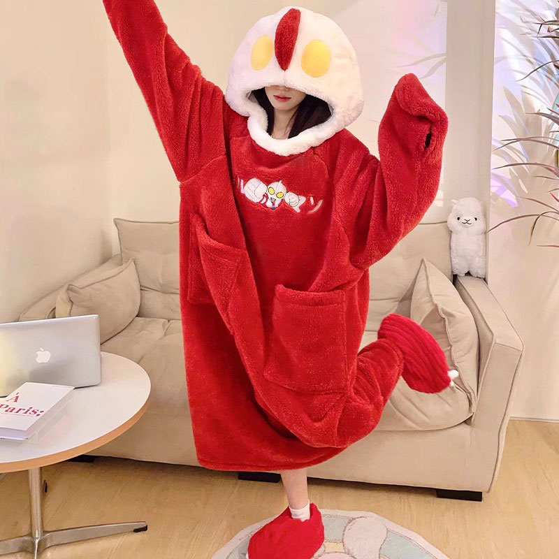 ウルトラマン　冬ルームウエアー　着ぐるみ　パジャマ　男女兼可　かわいい