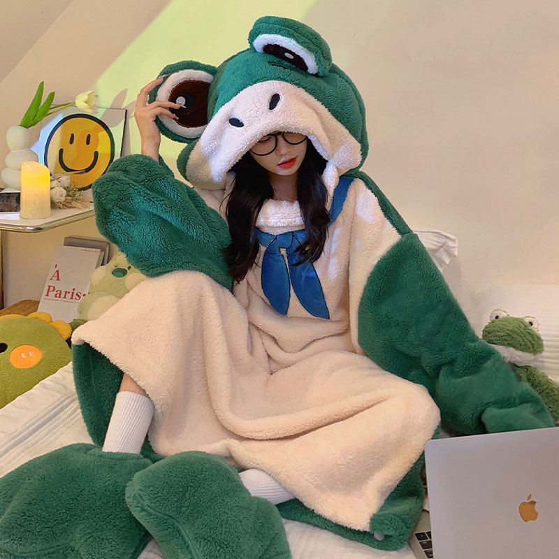 キャラクターパジャマ　蛙　寝巻き　ふわもこ　ルームウエアー　部屋着　着ぐるみ